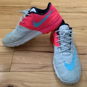 Women’s Nike size 10